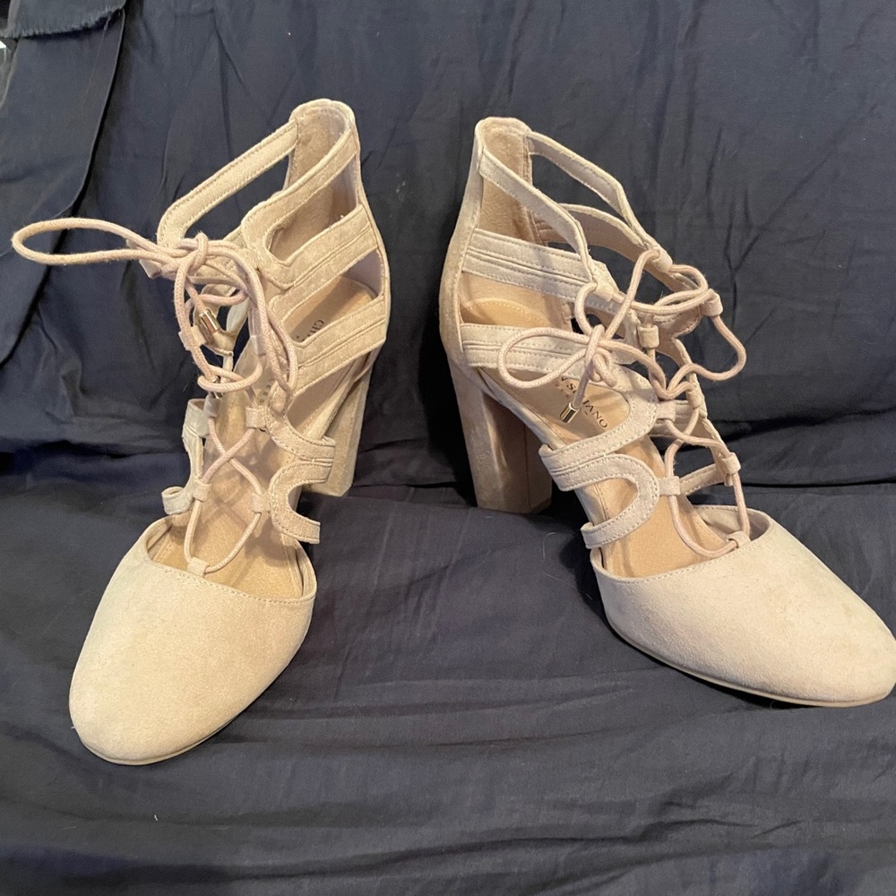 Brand new Christian Siriano Beige Heels